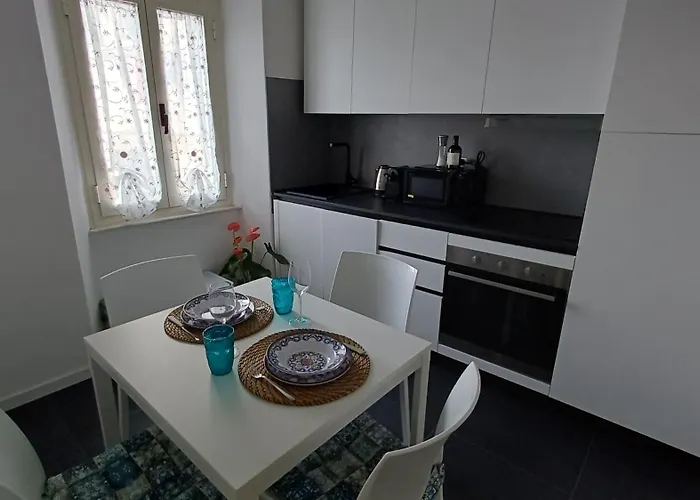 Apartment Mare Blu Marola Giardino E Vista Mare La Spezia