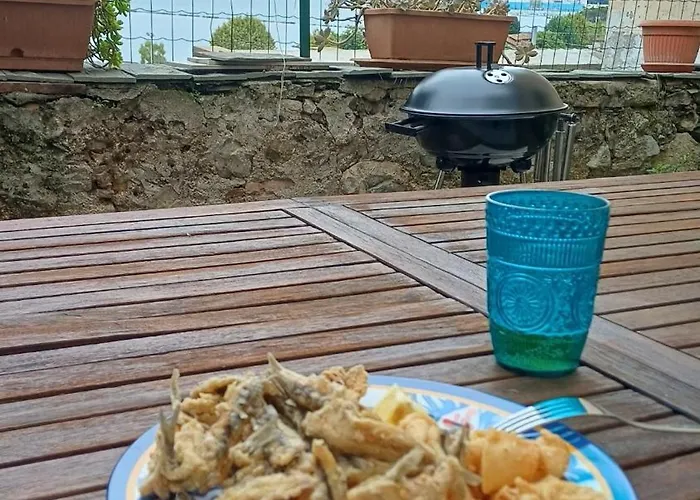 Mare Blu Marola Giardino E Vista Mare